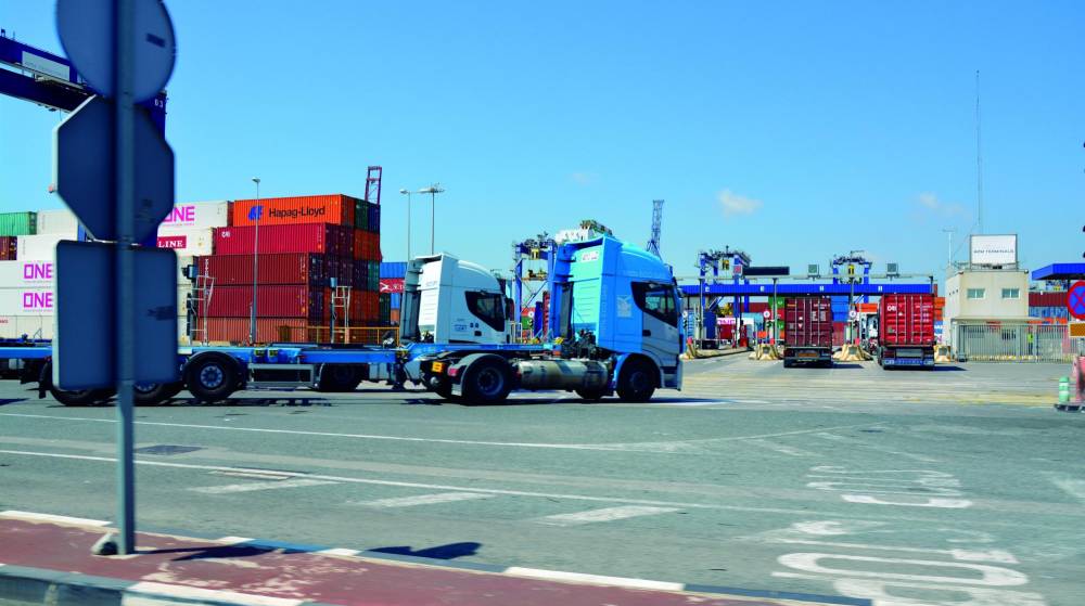 Fenatport y APM Terminals Valencia buscan soluciones para agilizar la operativa
