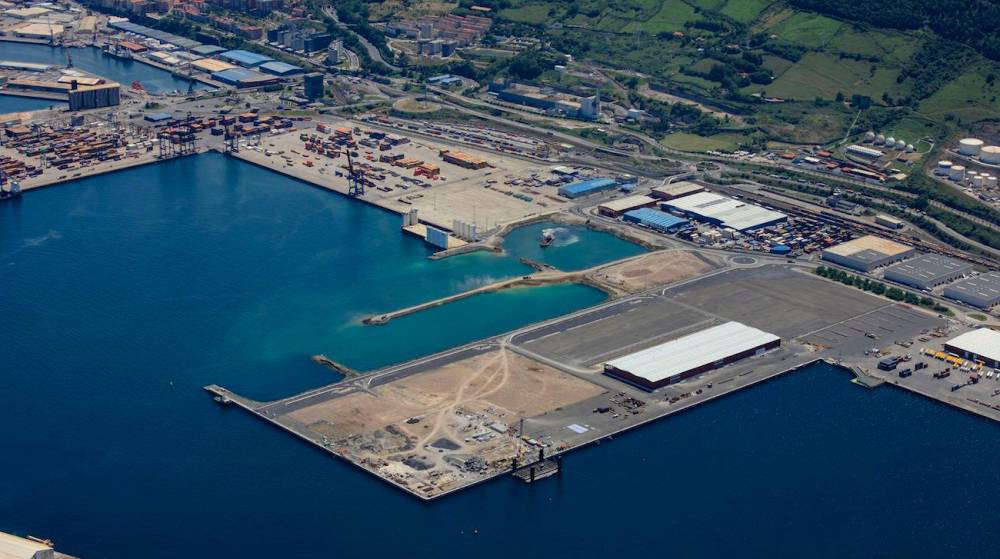 Bilbaoport saca a concurso una nueva terminal de contenedores en el Espigón Central