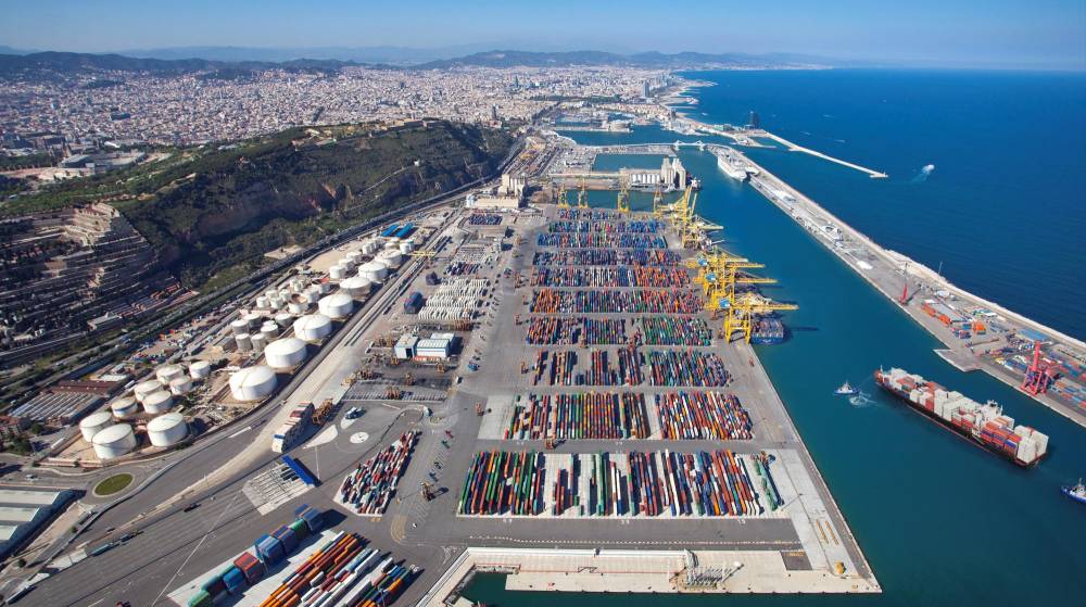 Las empresas estibadoras del Port de Barcelona instan a los sindicatos a mantener el diálogo