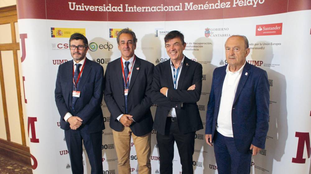 Santander debate los retos del sector en la Semana Portuaria de la UIMP