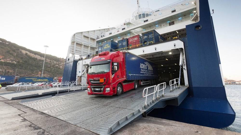 El tráfico del Puerto de Barcelona cae un 10% en los primeros diez meses del año