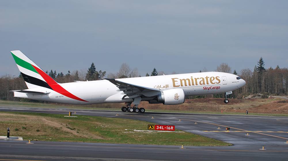 Emirates garantiza el suministro con m&aacute;s de 10.000 vuelos de carga en tres meses