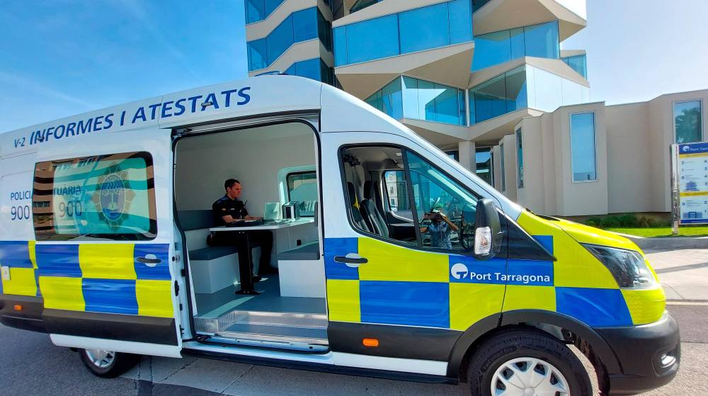 Port Tarragona incorpora una nueva furgoneta híbrida a la flota de la Policía Portuaria