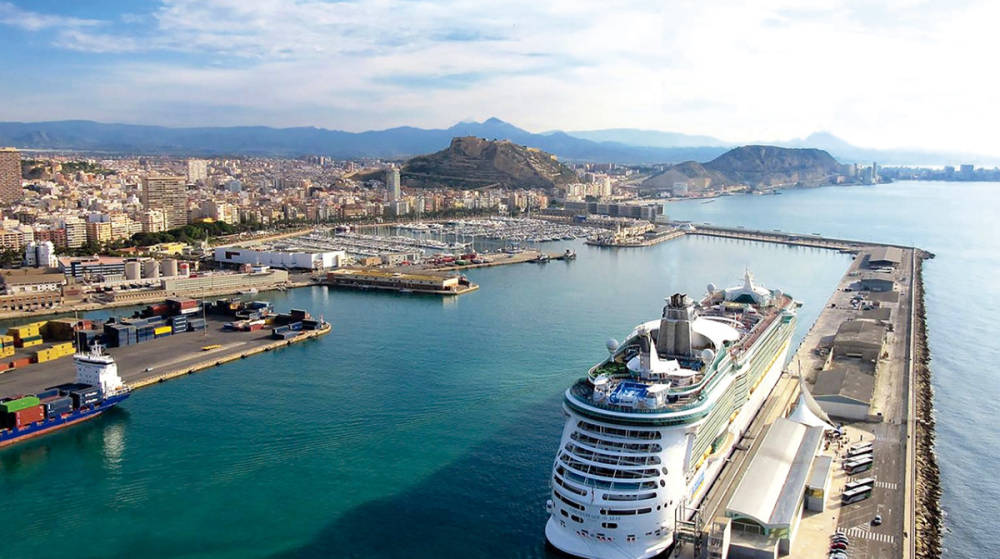 Puerto de Alicante: Urbano, industrial... y digital