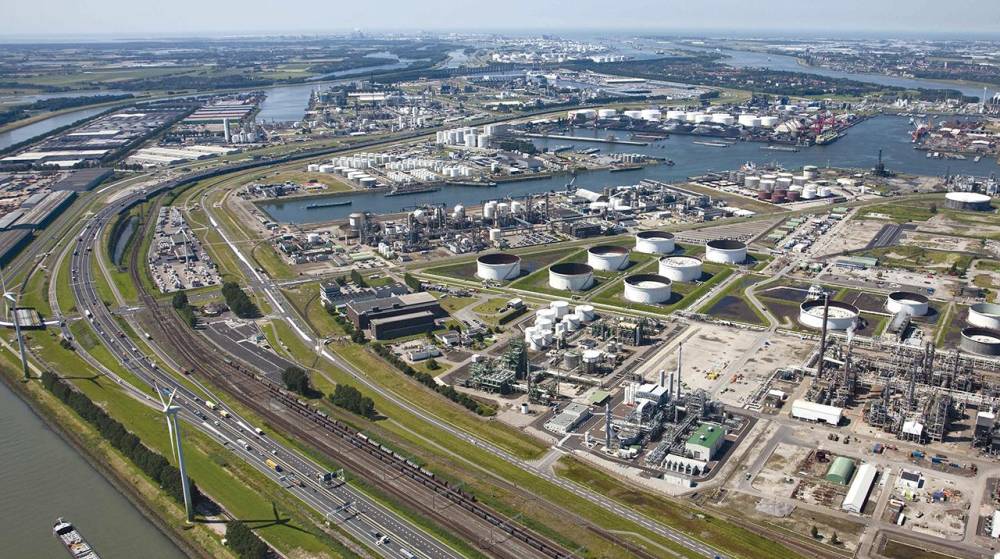 Air Products construirá en Róterdam la mayor planta de hidrógeno azul de Europa