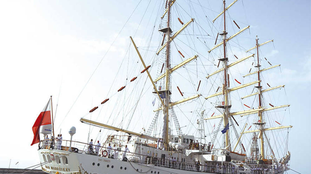 Tenerife recibe al buque escuela polaco &quot;Dar Młodzieży&quot;
