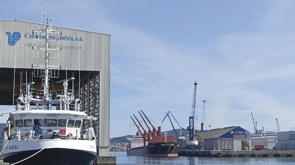 Los graneles sólidos llevan al Puerto de Marín a su récord mensual de mercancías en agosto