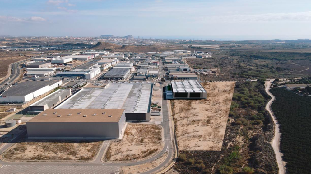 El centro logístico de Sprinter en Alicante mueve mil palés al día