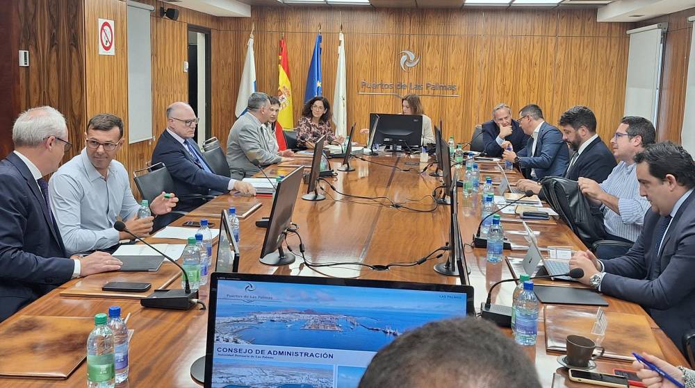 El 25% de los negocios del Muelle Deportivo de Las Palmas solicitan otorgamientos de concesiones de dominio público