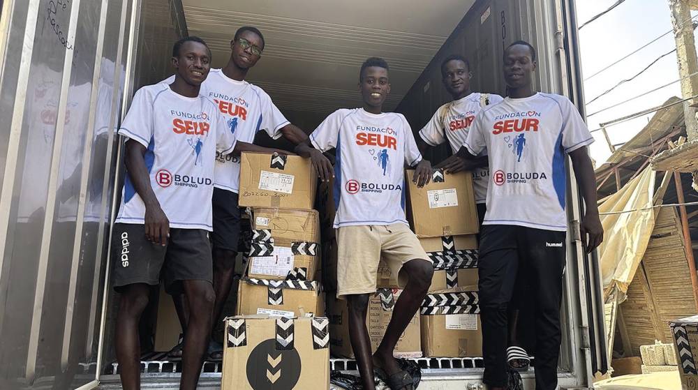 Seur, Boluda Lines y Hummel se unen para apoyar el fútbol infantil en Senegal