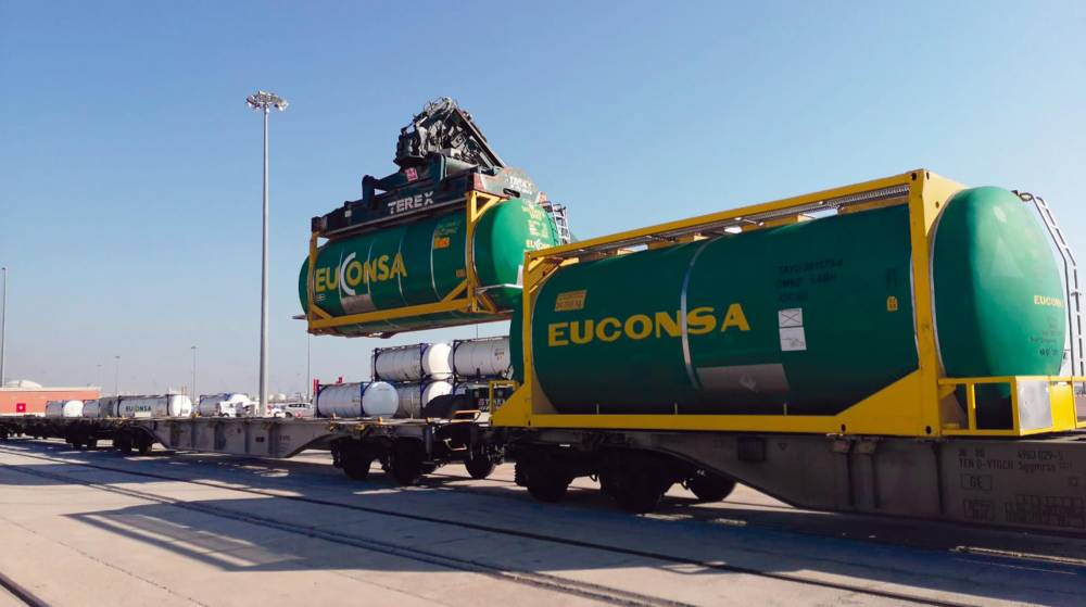 El Port de Tarragona inicia su primer servicio ferroviario regular multicliente