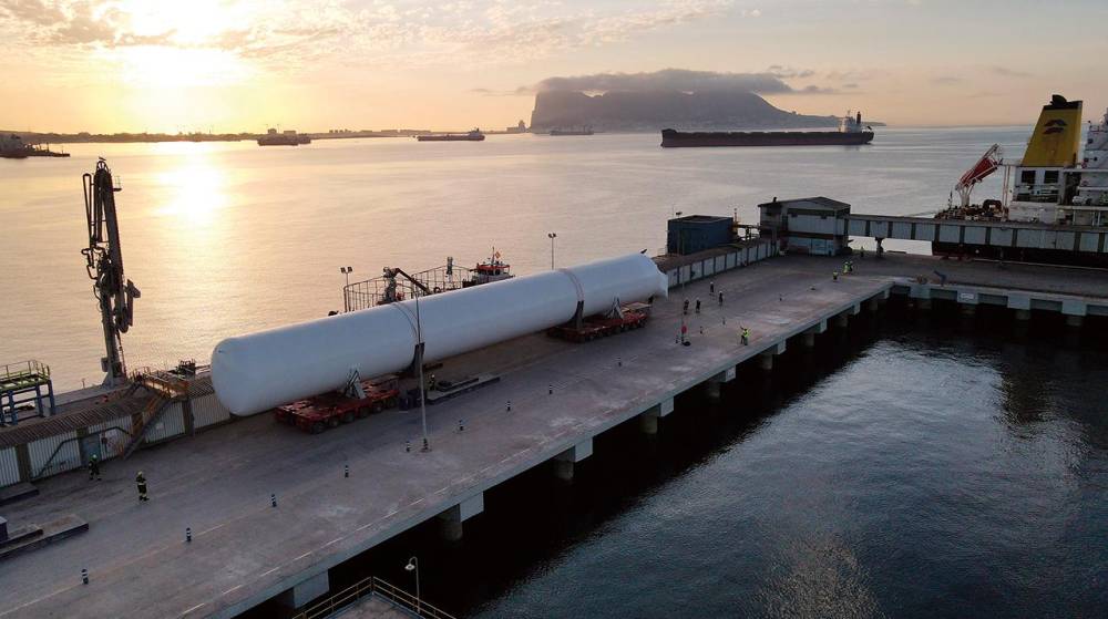 Endesa recibe los cuatro tanques de almacenamiento de GNL para la terminal portuaria de Los Barrios