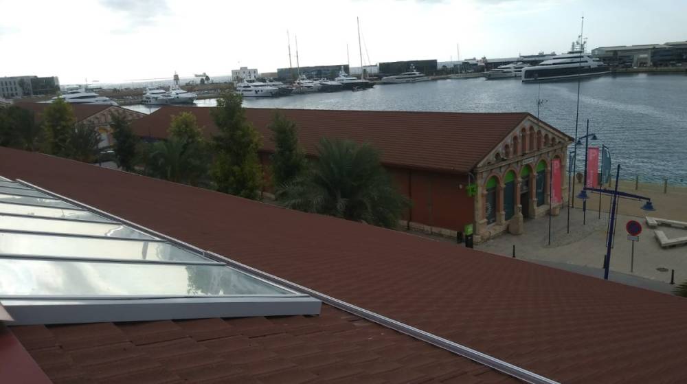 Port de Tarragona avanza en la instalaci&oacute;n de los 588 paneles fotovoltaicos