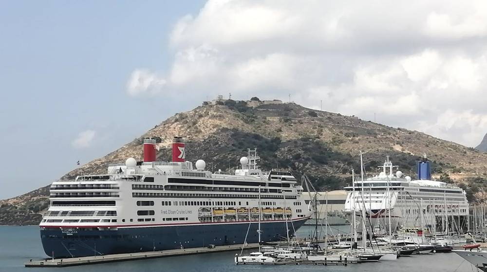 El Puerto de Cartagena recibe su tercera doble escala de cruceros de mayo