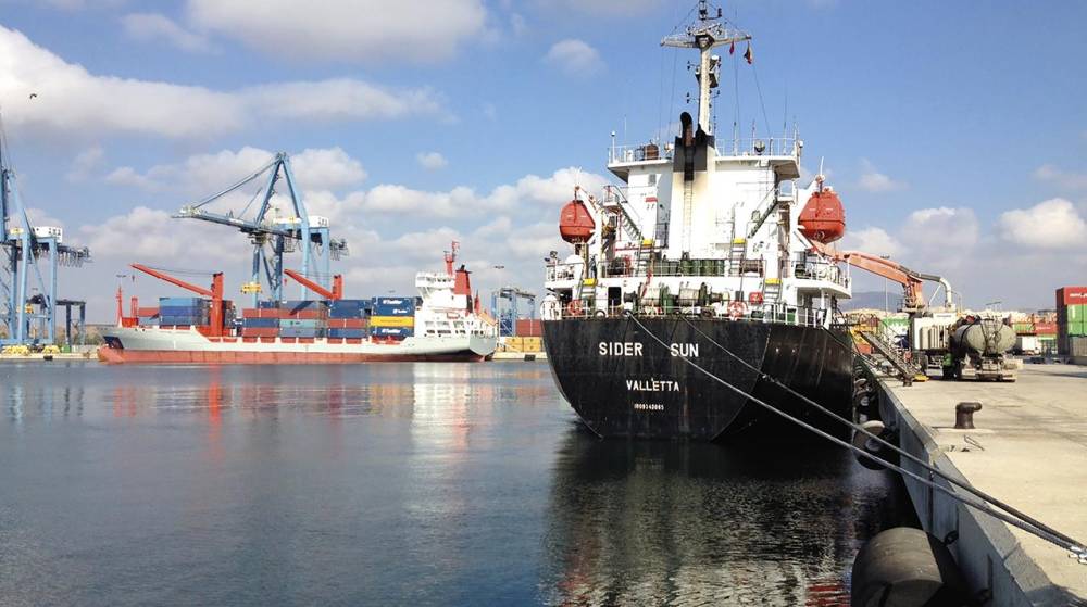 Graneles y mercancía general impulsan los tráficos portuarios hasta agosto