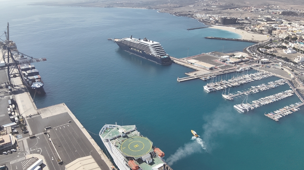 El tráfico de pasajeros en los puertos gestionados por la Autoridad Portuaria de Las Palmas sigue al alza.