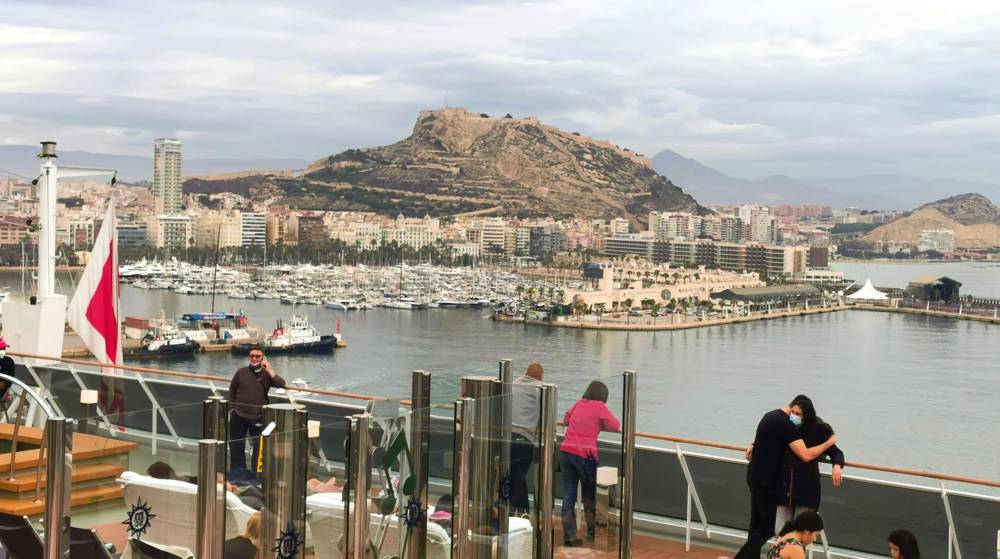 El Puerto de Alicante prosigue, sin pausa, con la modernización de su dársena interior