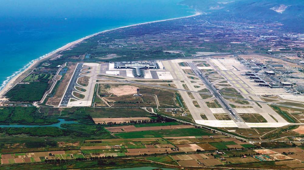 La AP de Barcelona rechaza la propuesta de Foment del Treball de ampliación del aeropuerto
