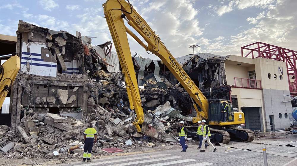 La AP de Las Palmas inicia la demolición de los edificios del muelle Santa Catalina