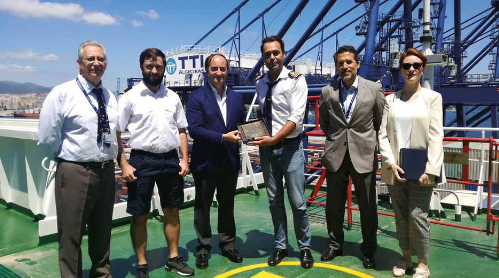 El buque &quot;CMA CGM Jean Mermoz&quot; escala por primera vez en TTI Algeciras