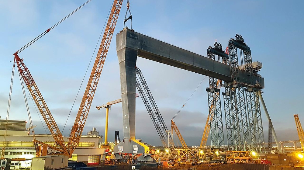 Sarens moderniza el Puerto de Saint Nazaire con una grúa de pórtico Goliath