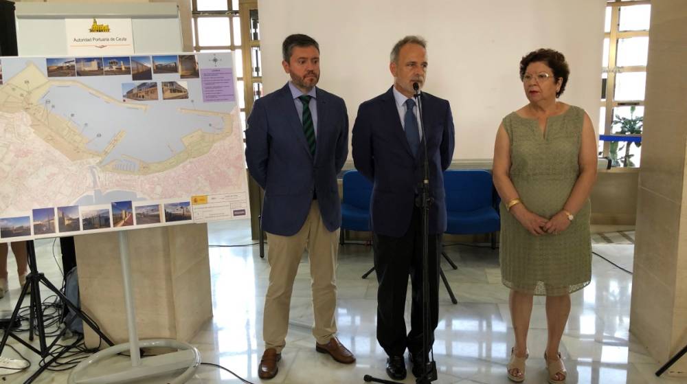 De la Encina asiste a la presentaci&oacute;n del nuevo proyecto de cerramiento del puerto de Ceuta