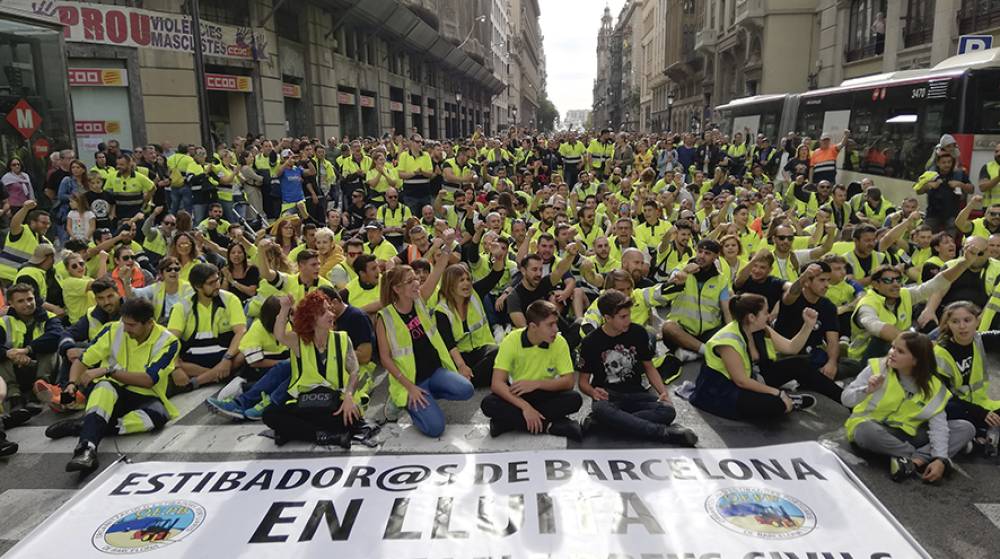 La huelga en Catalunya merma la actividad de toda la cadena log&iacute;stica