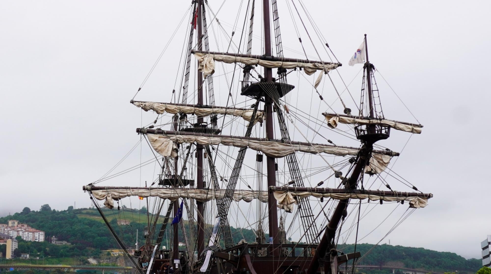 El galeón “Andalucía” llega a Itsasmuseum Bilbao