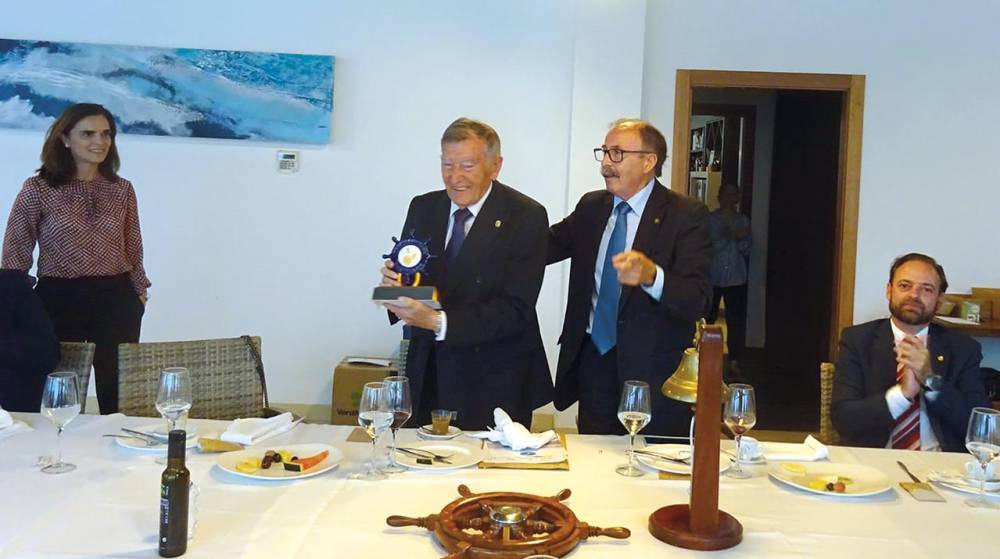 Francisco Roca recibe el homenaje de Propeller Club de Castellón