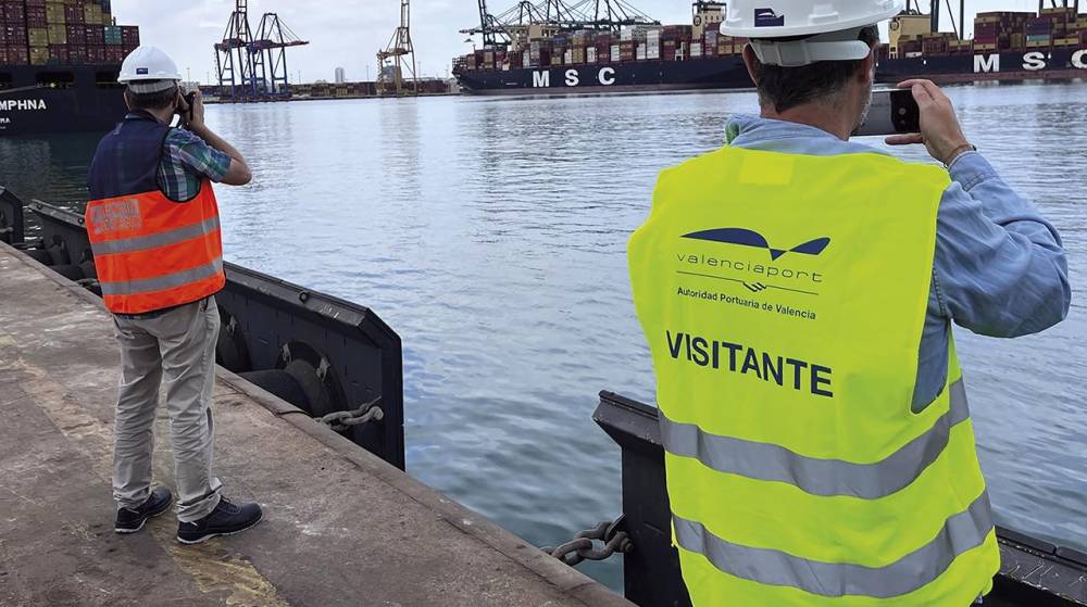 El Puerto de Valencia acerca a vecinos y visitantes sus actividades e infraestructuras