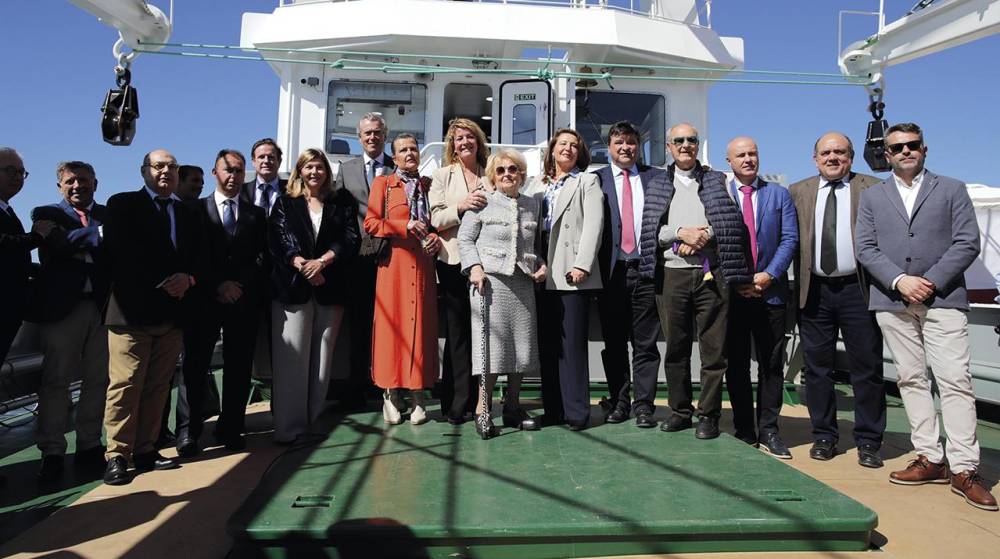 La AP de Huelva acoge el buque de pesca “Doce de julio” de Baltimar