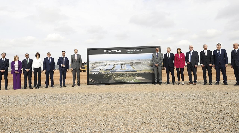 Volkswagen activa la cuenta atrás de su gigafactoría de Sagunto con la colocación de la primera piedra