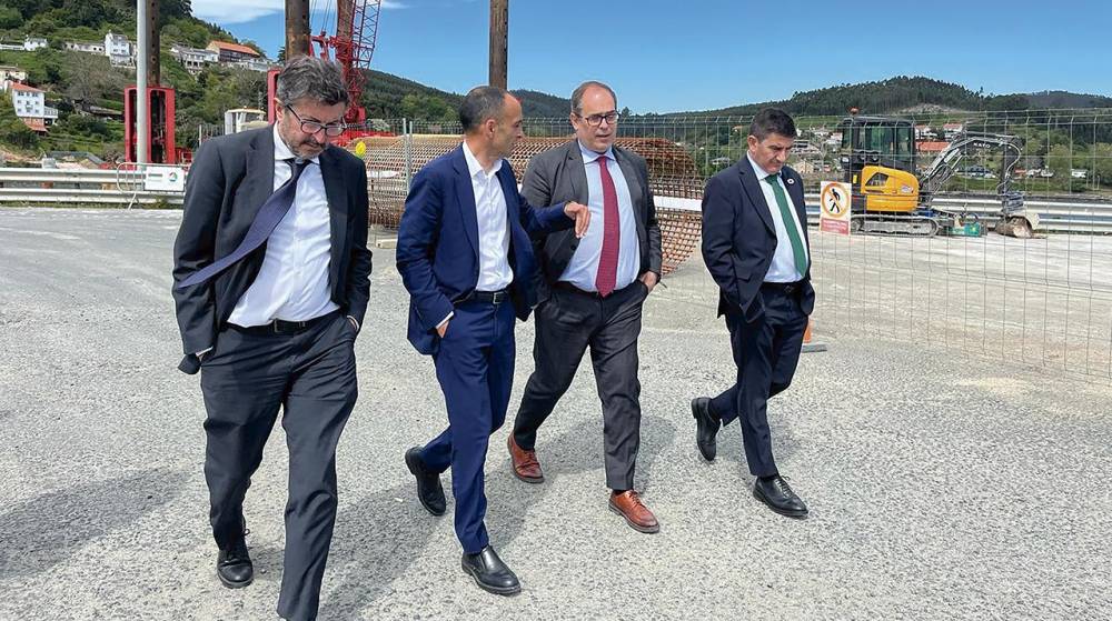 Transportes aborda con los puertos de A Coruña y Ferrol el impulso de la intermodalidad portuaria