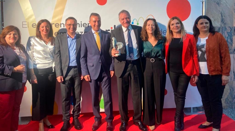 Docks Logistics, mejor Empresa Sostenible y Socialmente Responsable en los I Premios Ribactiva