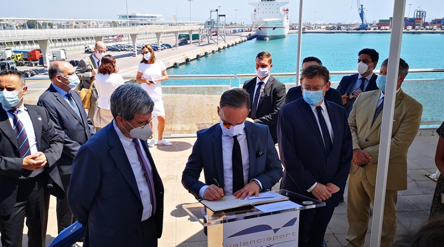 El ministro de Exteriores de Alemania expresa en Valencia su deseo de incrementar la cooperaci&oacute;n con los puertos espa&ntilde;oles