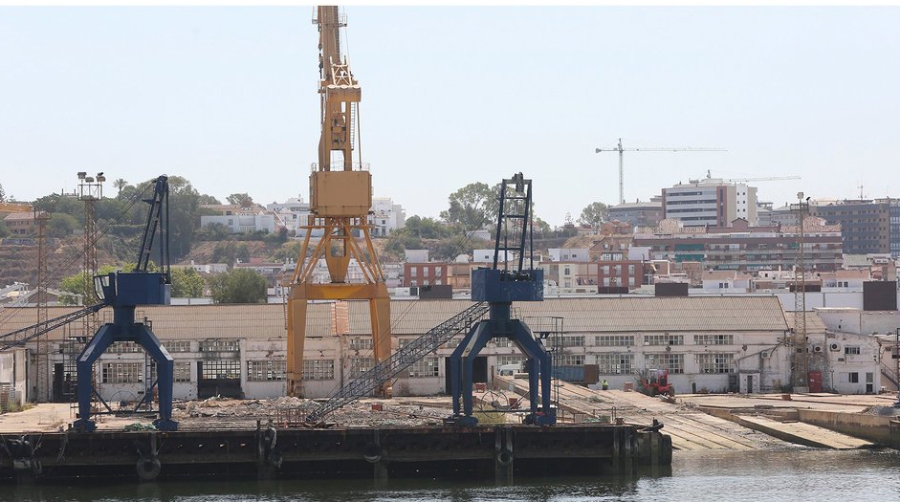 La AP de Huelva adjudica las obras de demolici&oacute;n de la antigua nave de Astilleros por 130.462 euros&nbsp;