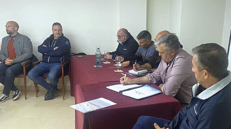 En la asamblea se acordó proponer la celebración de elecciones a delegados, y concurrir a las mismas.