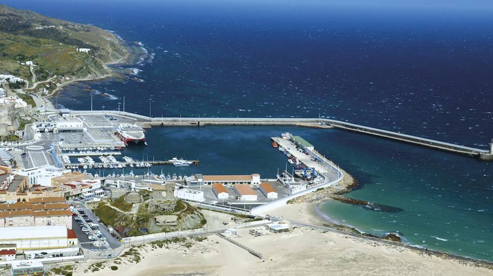 La APBA refuerza el contradique del Puerto de Tarifa