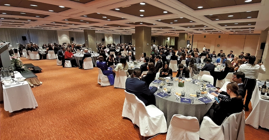 Un momento de la última Cena Benéfica del Sector Logístico de Valencia.