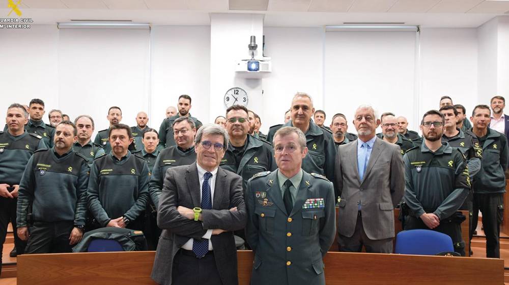 Valenciaport refuerza su acuerdo con la Guardia Civil para potenciar la seguridad portuaria