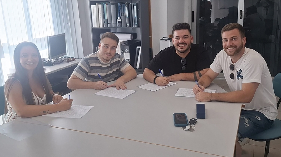 4 estibadores pasan a formar parte al 100% de la plantilla fija de estiba.
