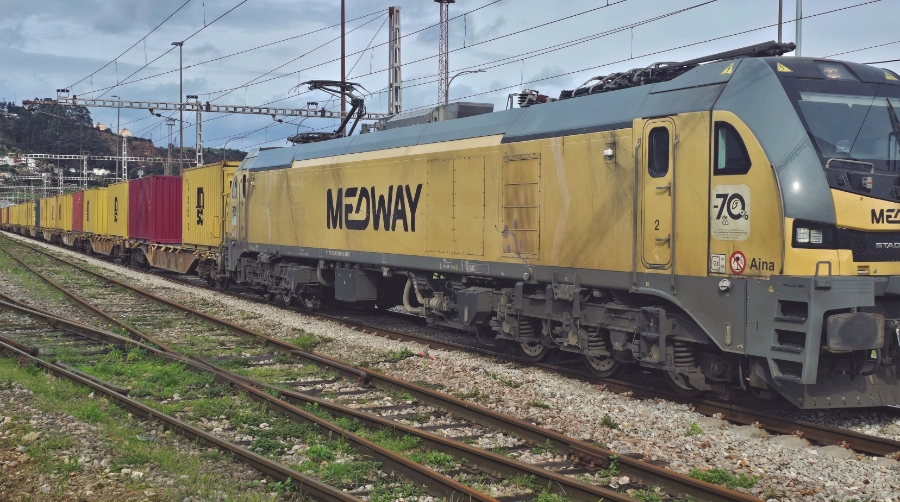 El tren operada por Medlog transportó 36 contenedores de 20 pies cargados con productos agroalimentarios de importación.