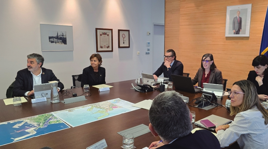 La AP de Gijón destinará 4,2 millones de euros hasta 2029 para la limpieza general del Musel