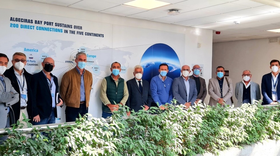 La sede de la APBA acoge la reuni&oacute;n de trabajo de la polic&iacute;a portuaria y local