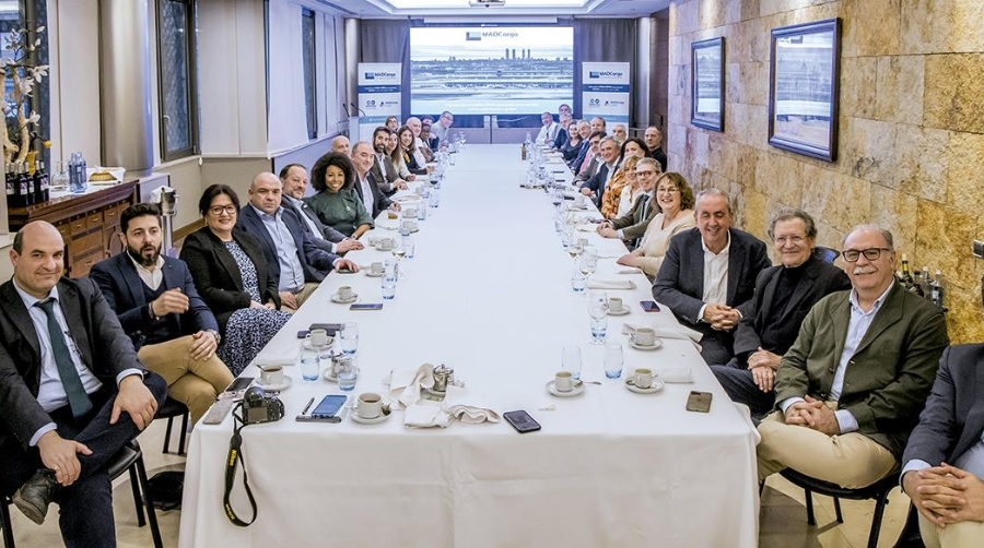 Foro MADCargo organizó un almuerzo-coloquio para analizar el papel del Aeropuerto Adolfo Suárez-Madrid Barajas.