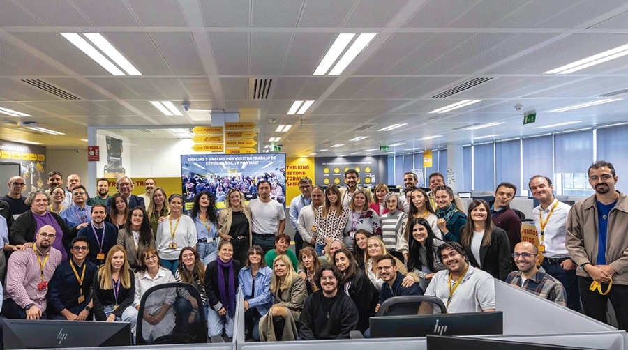 Con un equipo de más de 60 especialistas, la Control Tower gestiona cada año más de 800.000 pedidos y 100.000 rutas de transporte.