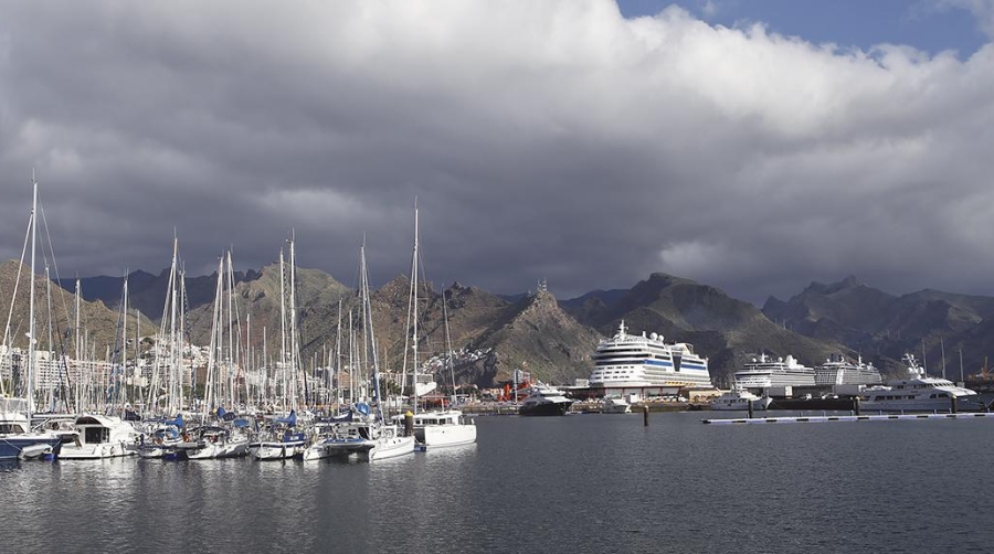 El puerto de Santa Cruz de Tenerife cerró 2024 con un movimiento de prácticamente 972.000 pasajeros de cruceros.