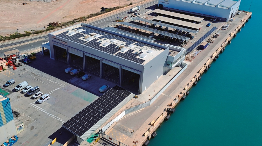 APM Terminals Valencia cubrirá el 11% de su demanda energética con nuevos paneles solares