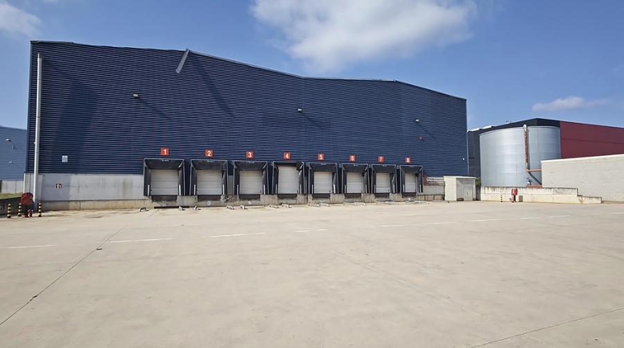 El nuevo centro logístico está compuesto por dos naves y permitirá reorganizar las operaciones actuales.