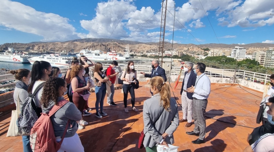 El Puerto de Almer&iacute;a acoge la visita de alumnos del CDP "Mar&iacute;a Inmaculada"